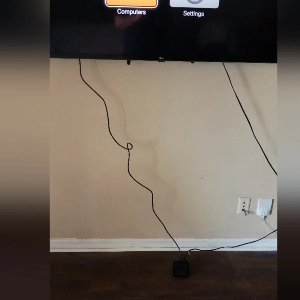 Apple TV with 2remotes&HDMI cord